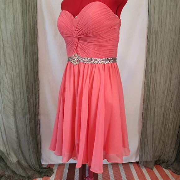 Cinderella Divine Coral Peach Pink Strapless Knee Length Fit n Flare Size 14 - Picture 3 of 5